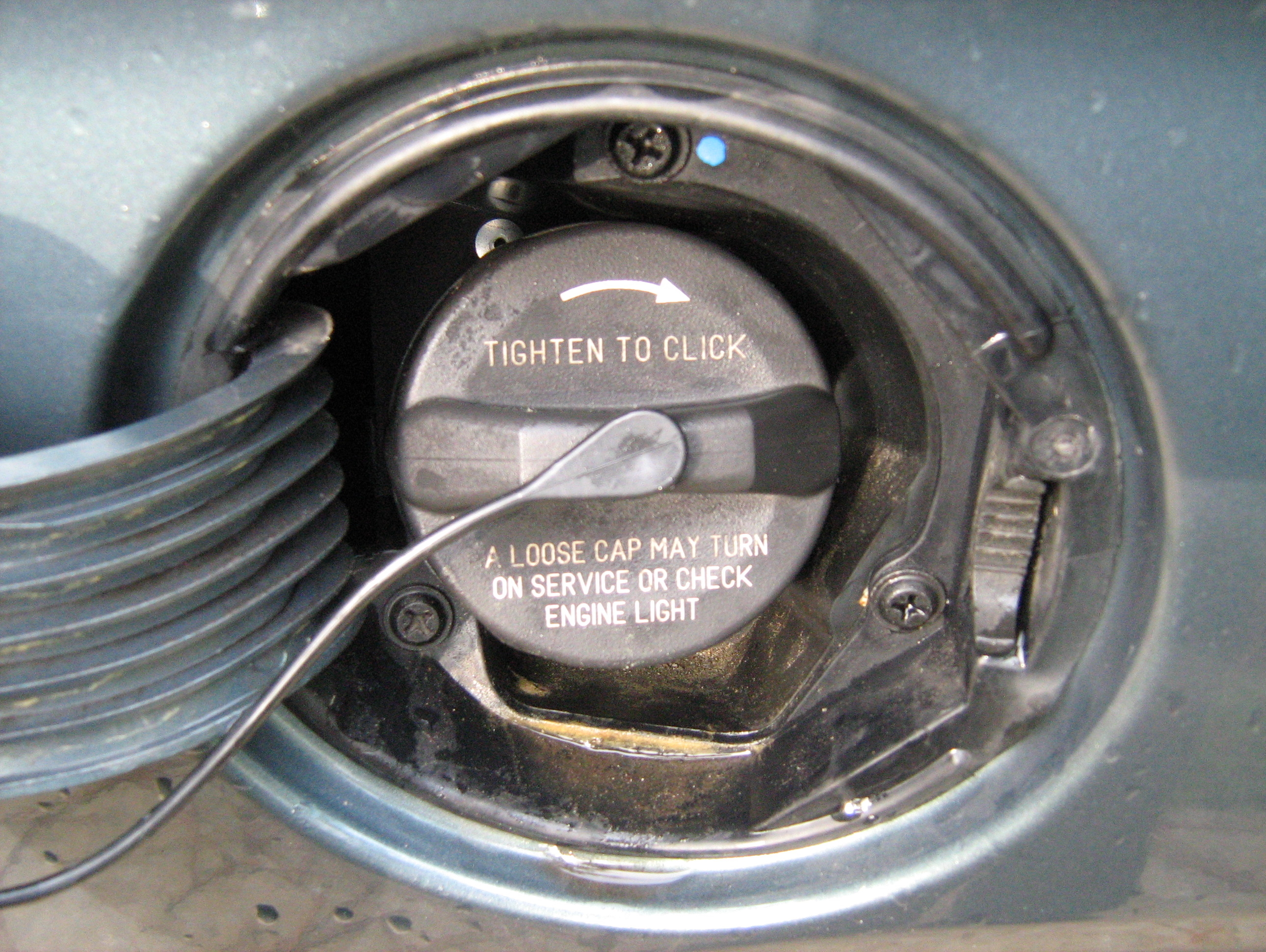 Automobile_fuel_filler_cap